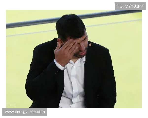 因伤或事故影响职业生涯的著名足球明星及其坎坷人生道路