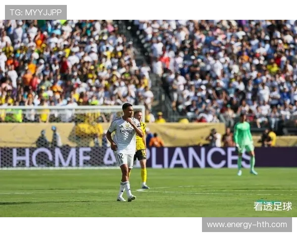 足球巨星与粉丝相遇的那些瞬间如何影响他们的生活与事业