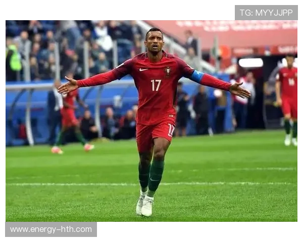 近十年间退役的世界知名足球巨星名单与辉煌生涯回顾 近十年间退役的世界知名足球巨星名单与辉煌生涯回顾